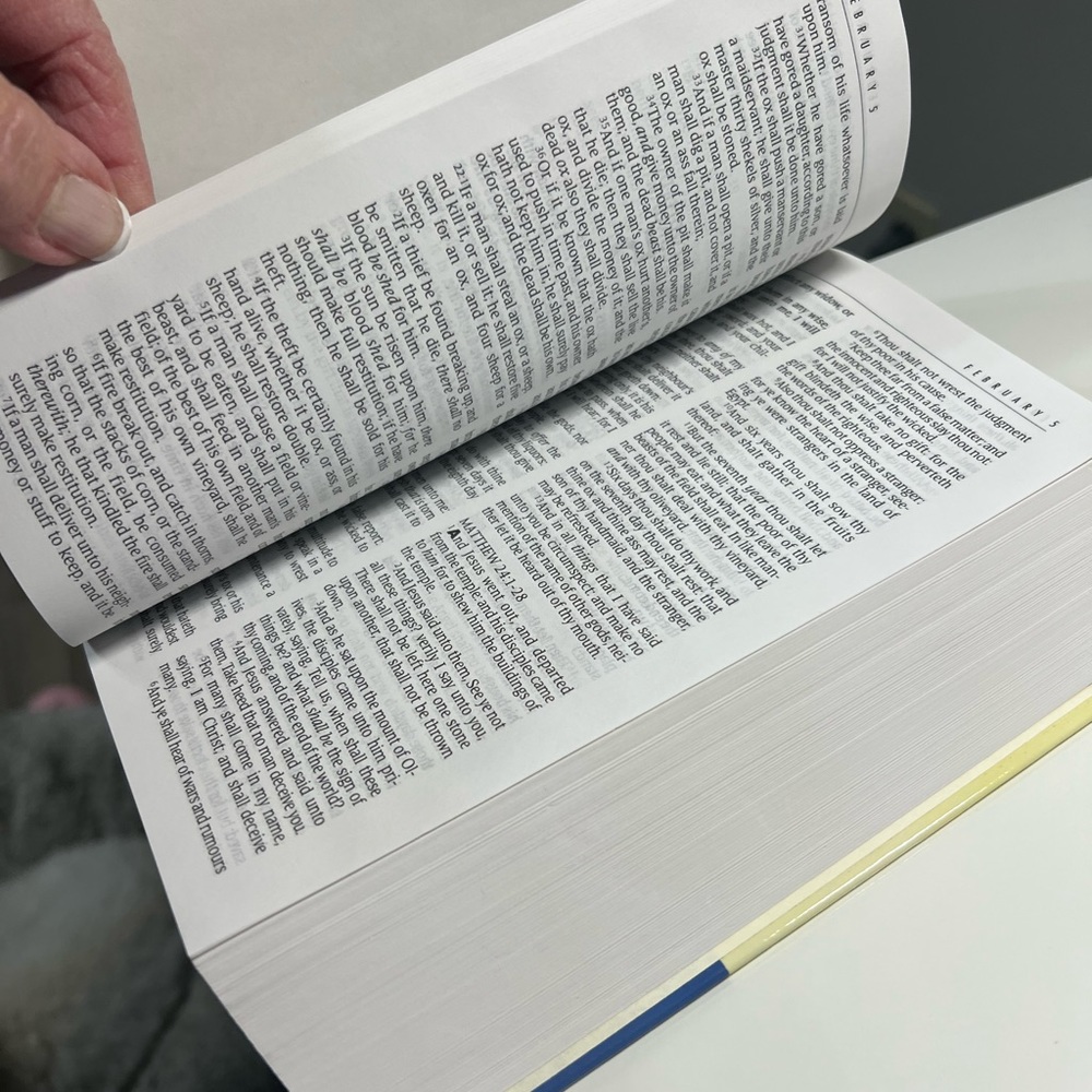 The one year Bible the king James version arranged in 365 daily Bible readings